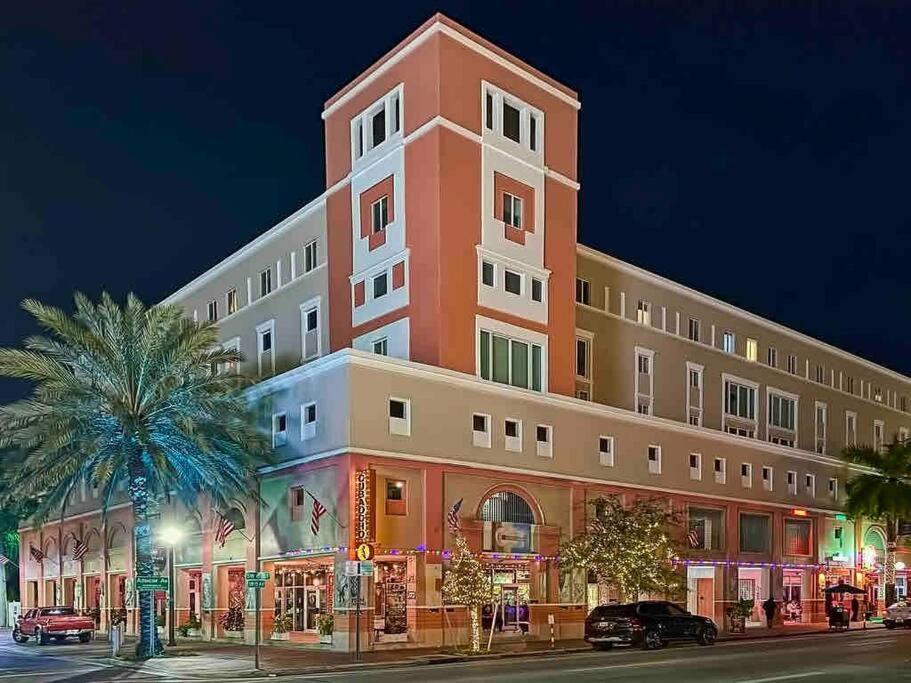 Newly Renovated Condo 5 Min From Airport Miami Exterior photo